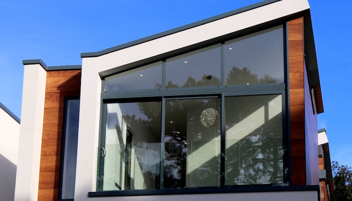 Memorial Day DIY Project: Clean Your Windows